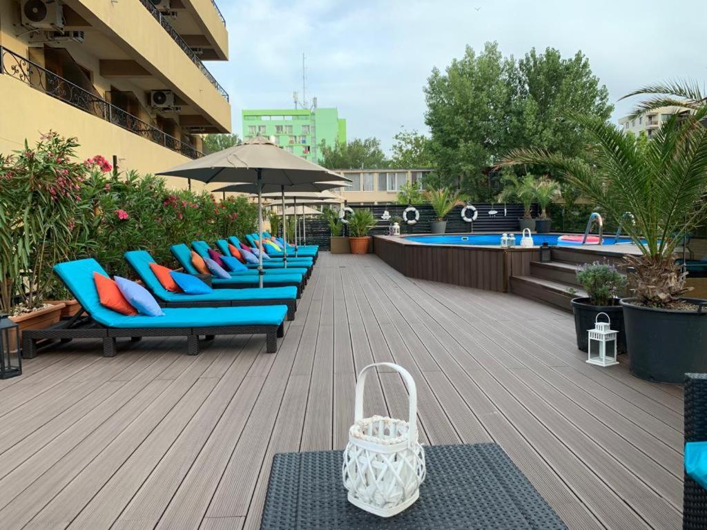 Richmond Hotel Mamaia Exterior foto